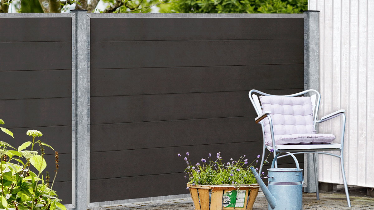 Vedligeholdelsesfrit hegn i en dansk have